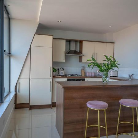 Rooftop Apartment At Queens Beautiful Views Belfast Exterior foto