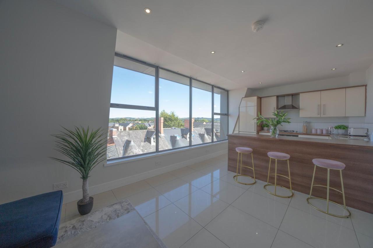 Rooftop Apartment At Queens Beautiful Views Belfast Exterior foto